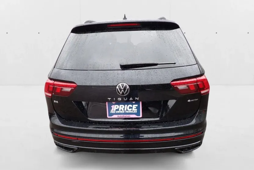 2022 Volkswagen Tiguan SE R-Line Black photo 1