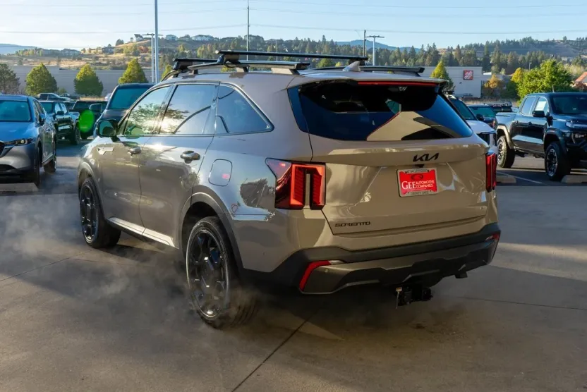 2025 Kia Sorento X-Line SX Prestige photo 1