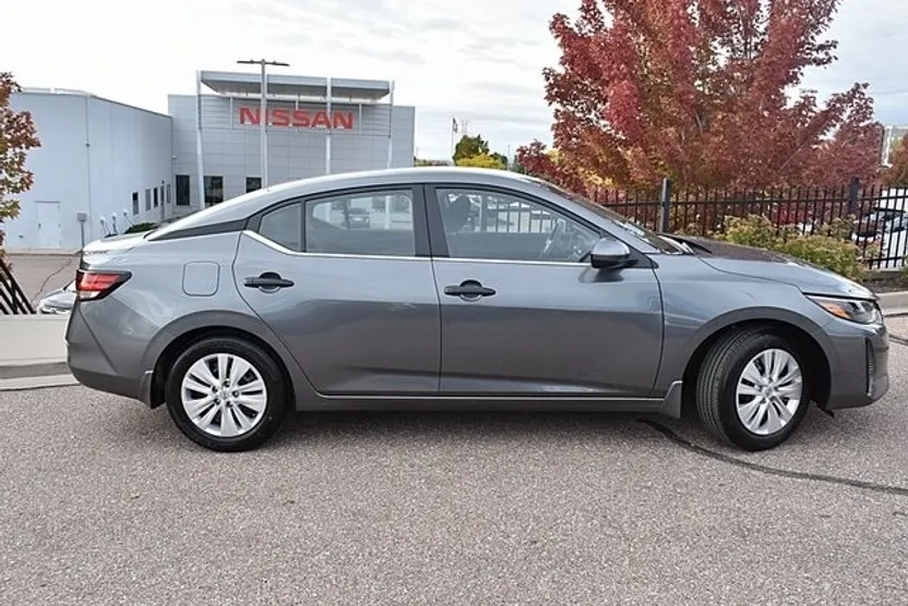 2025 Nissan Sentra S photo 1