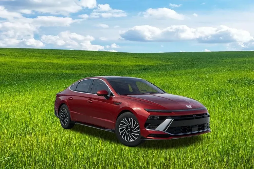 2026 Hyundai Sonata Hybrid Limited photo 1