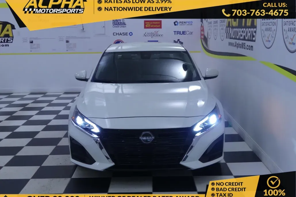 2023 Nissan Altima 2.5 SV photo 1