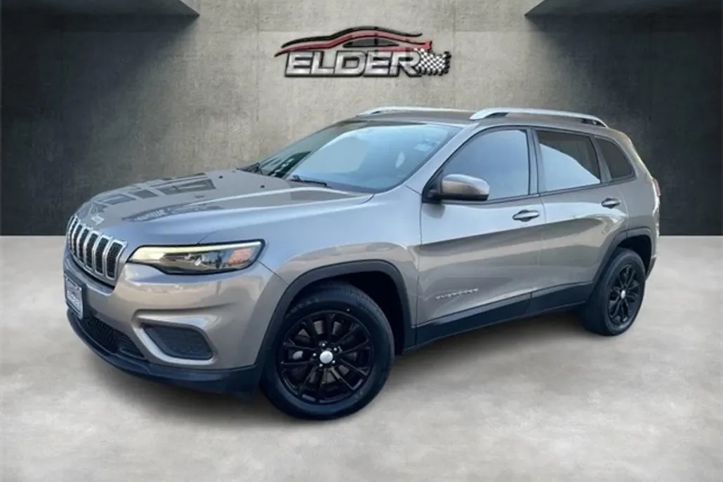 2021 Jeep Cherokee Latitude photo 1