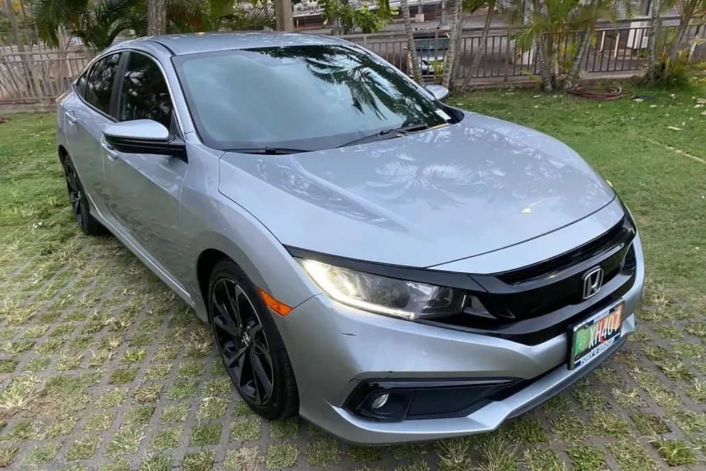 2020 Honda Civic Sport photo 1