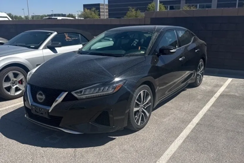 2023 Nissan Maxima SV photo 1