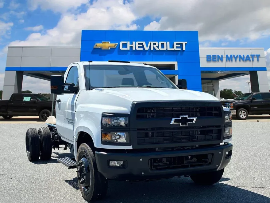 2024 Chevrolet Silverado 4500HD Work Truck photo 1