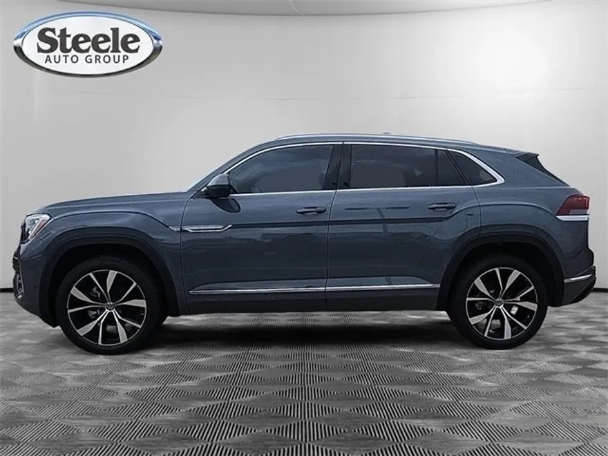 2025 Volkswagen Atlas Cross Sport SEL Premium R-Line photo 1