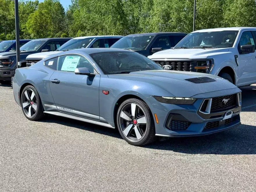 2025 Ford Mustang GT Premium photo 1