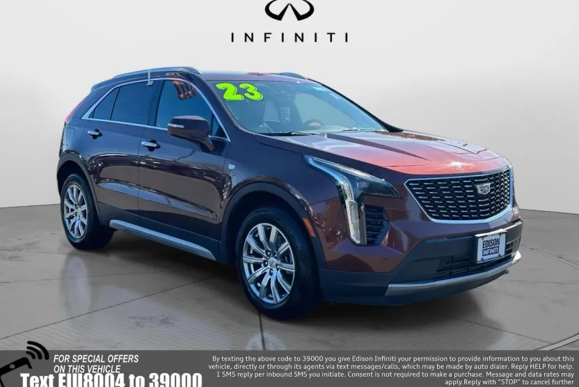 2023 Cadillac XT4 Premium Luxury photo 1