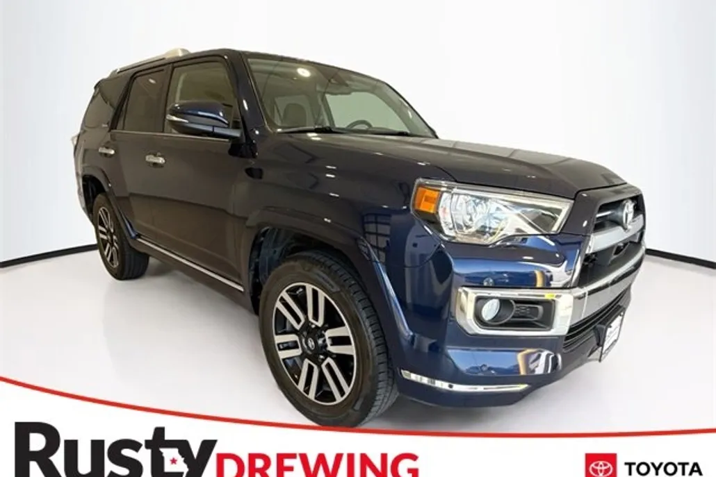 2020 Toyota 4Runner SR5 photo 1