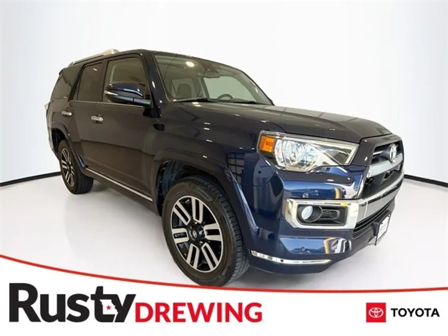 2020 Toyota 4Runner SR5 photo 1