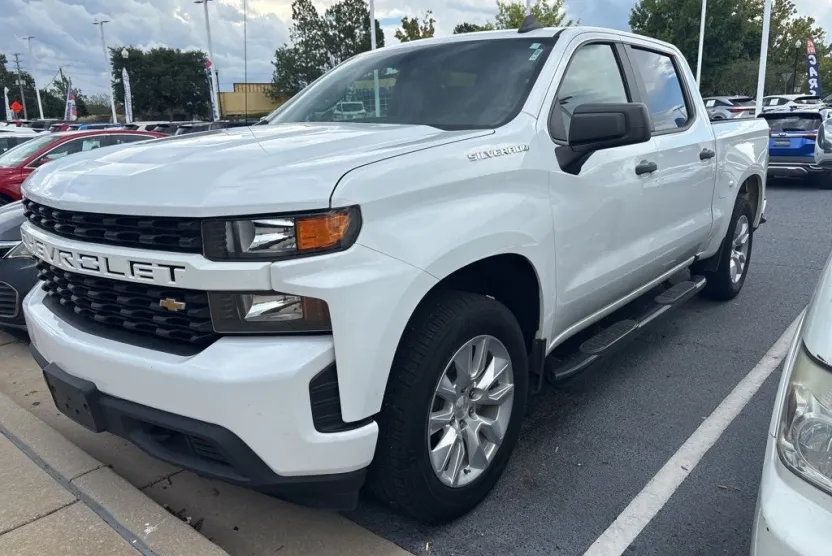 2022 Chevrolet Silverado 1500 Custom photo 1