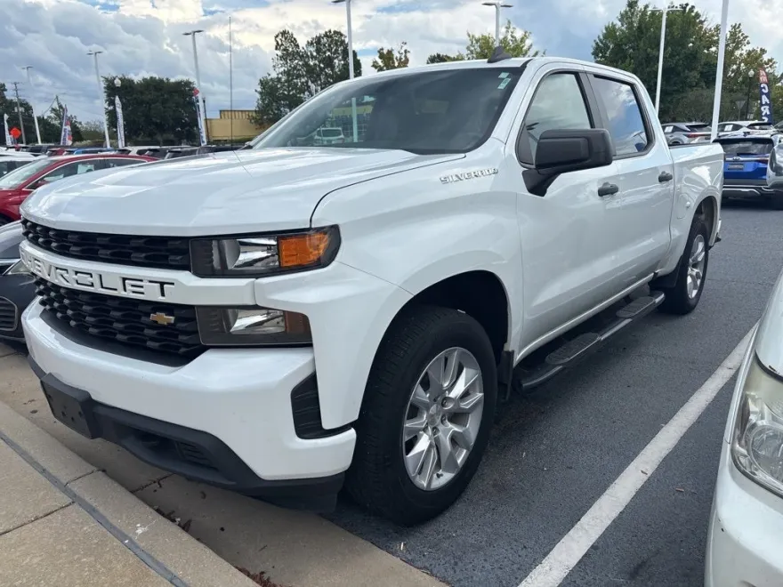 2022 Chevrolet Silverado 1500 Custom photo 1