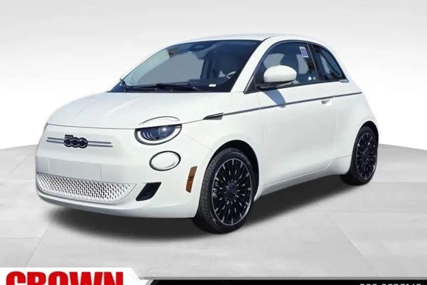 2025 Fiat 500e La Prima photo 1