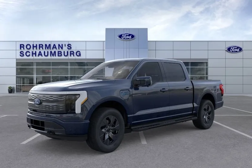2025 Ford F-150 Lightning Lariat photo 1
