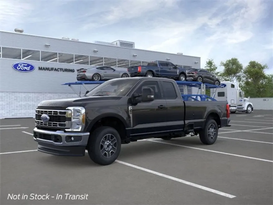 2025 Ford F-350 XLT photo 1