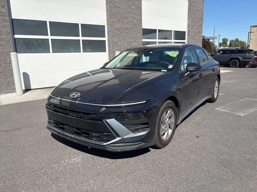 2025 Hyundai Sonata SE photo 1