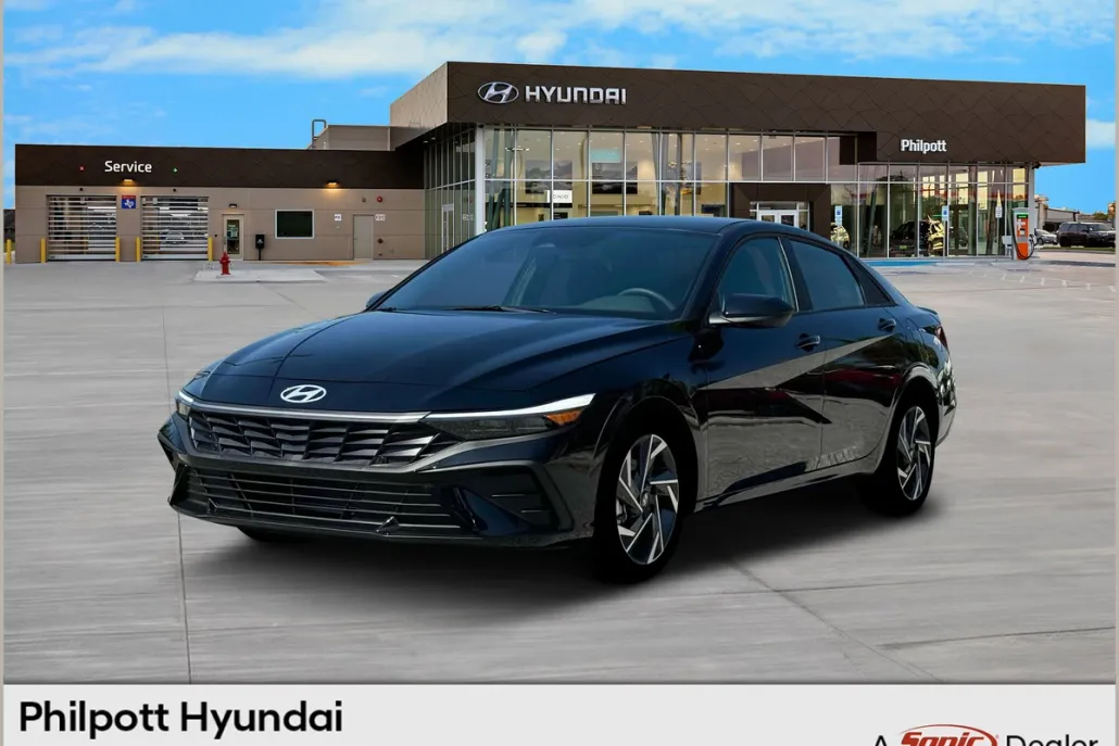 2025 Hyundai Elantra SEL Sport photo 1
