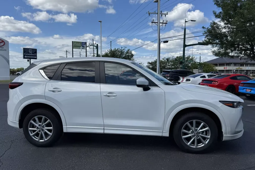 2024 Mazda CX-5 2.5 Select photo 1