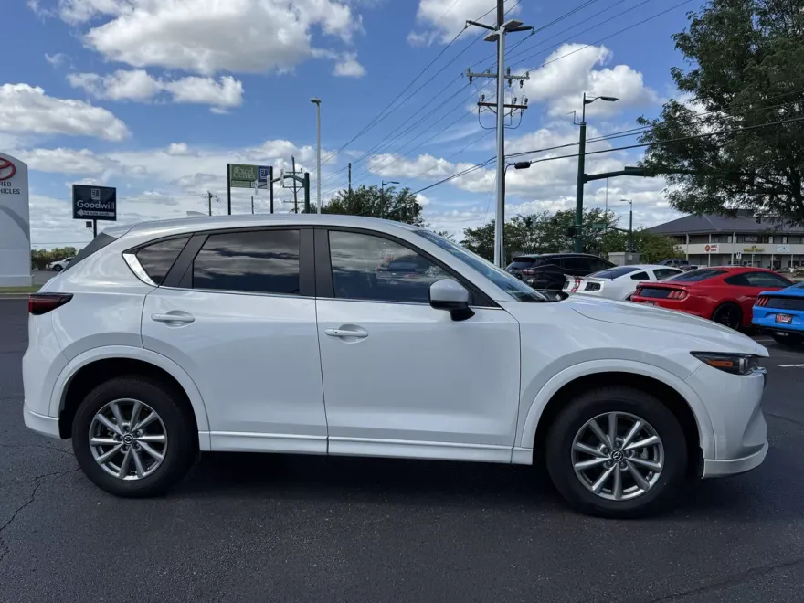 2024 Mazda CX-5 2.5 Select photo 1