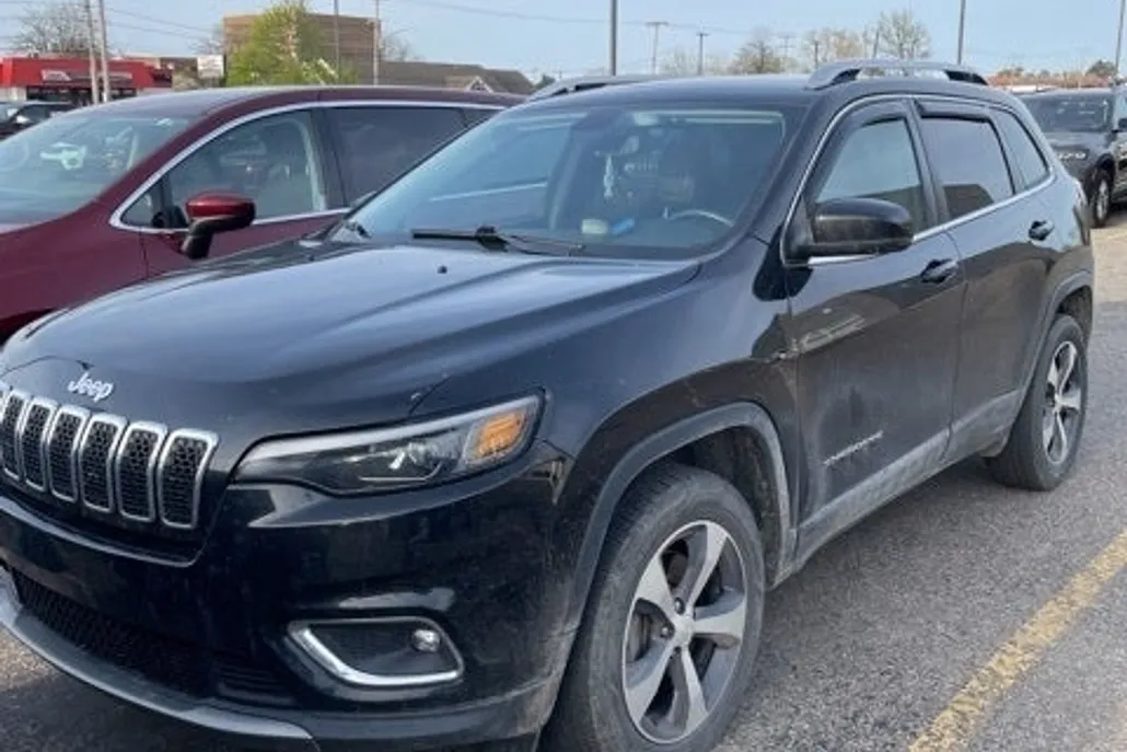 2019 Jeep Cherokee Limited photo 1