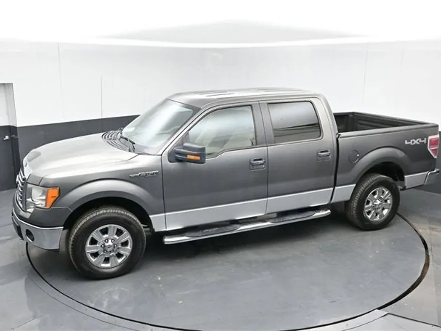 2010 Ford F-150 XL photo 1