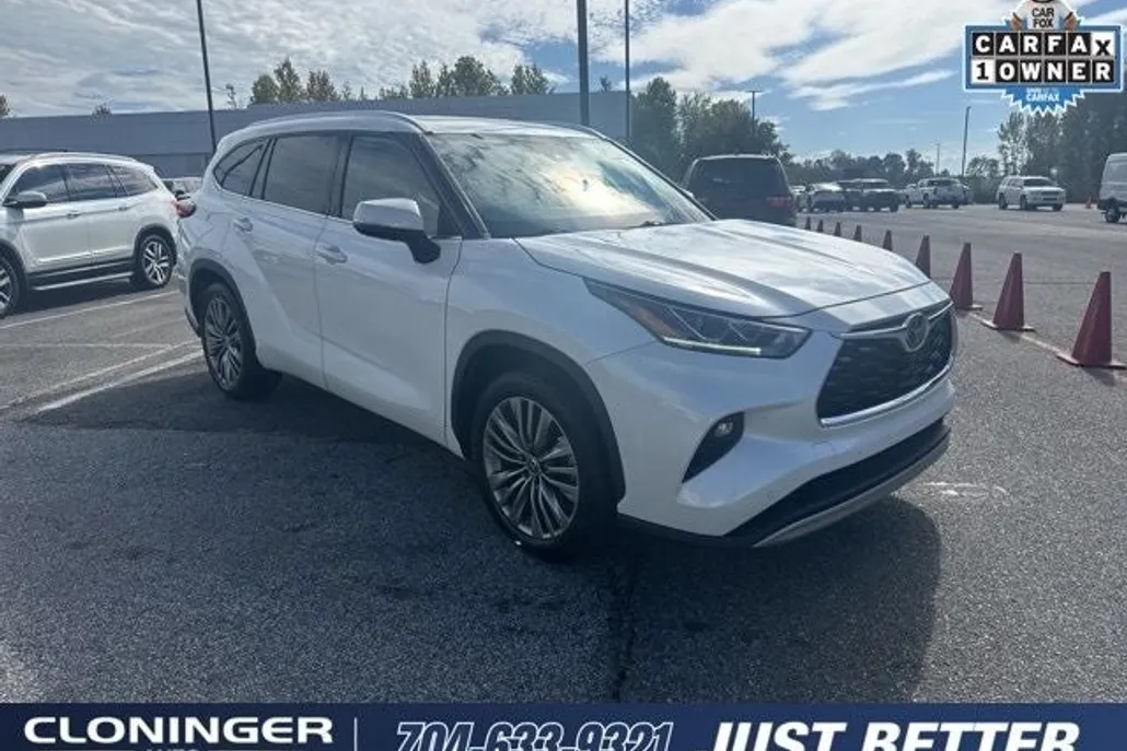 2021 Toyota Highlander Platinum photo 1