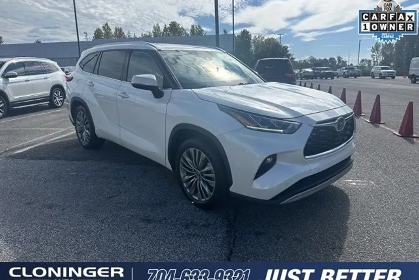 2021 Toyota Highlander Platinum photo 1