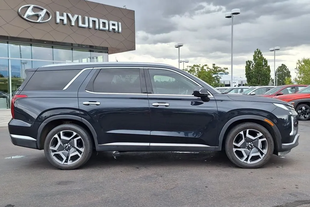 2023 Hyundai Palisade Limited photo 1