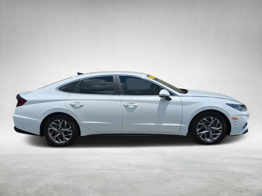 2023 Hyundai Sonata SEL photo 1