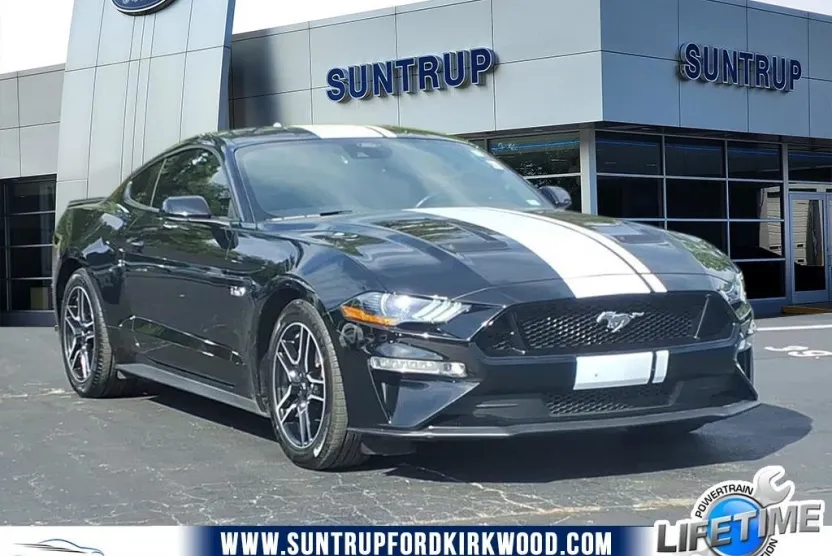 2023 Ford Mustang GT Premium photo 1