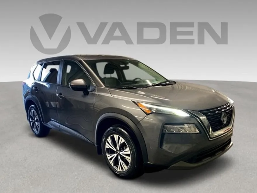 2022 Nissan Rogue SV photo 1