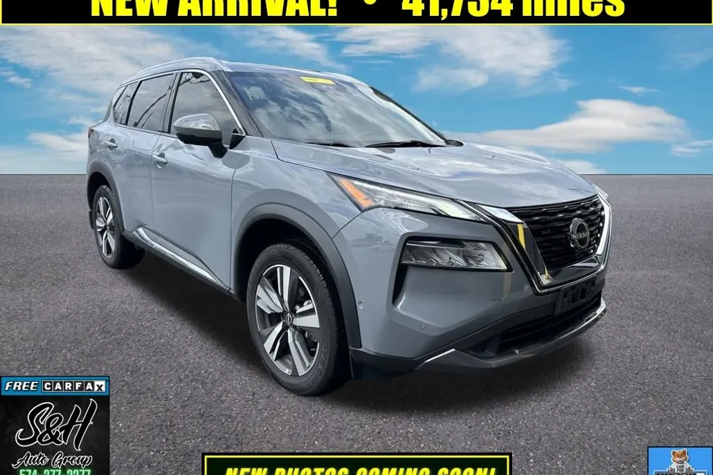 2023 Nissan Rogue SL photo 1