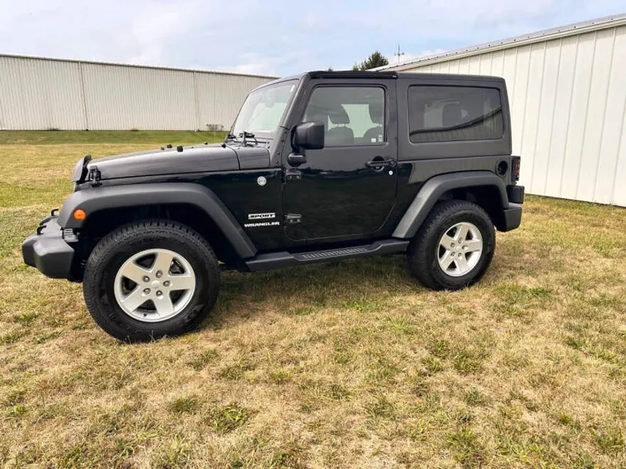 2016 Jeep Wrangler Sport S photo 1