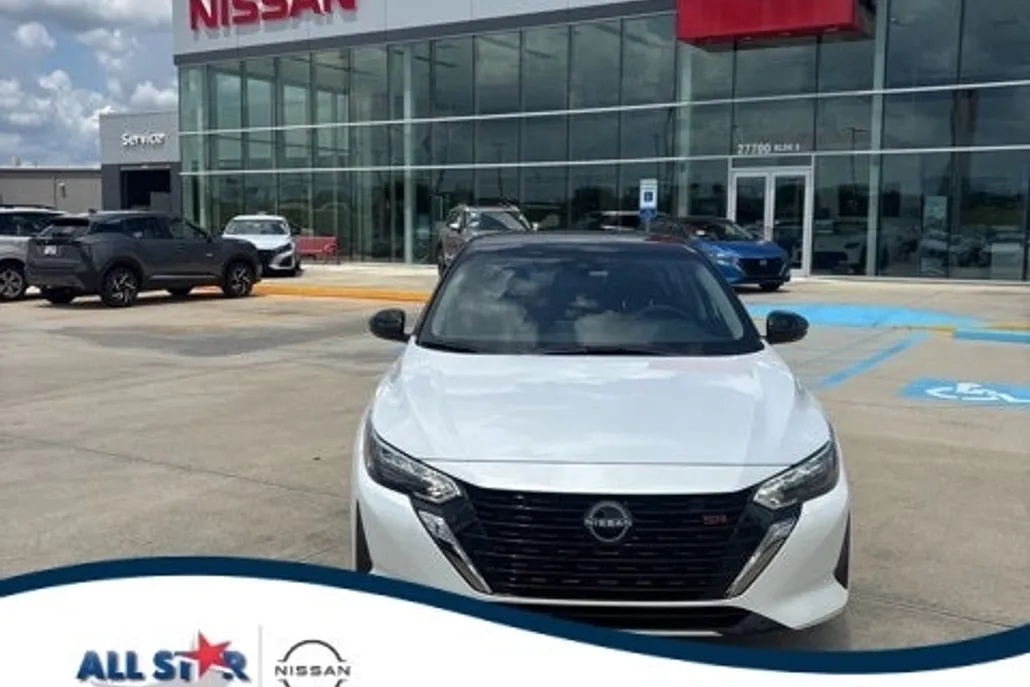 2025 Nissan Sentra SR photo 1