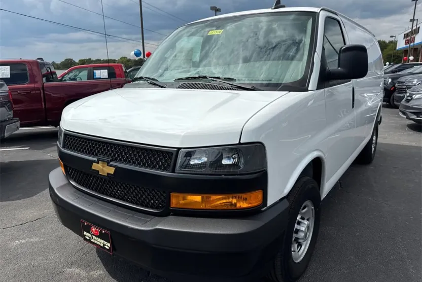 2025 Chevrolet Express Cargo 3500 Van photo 1