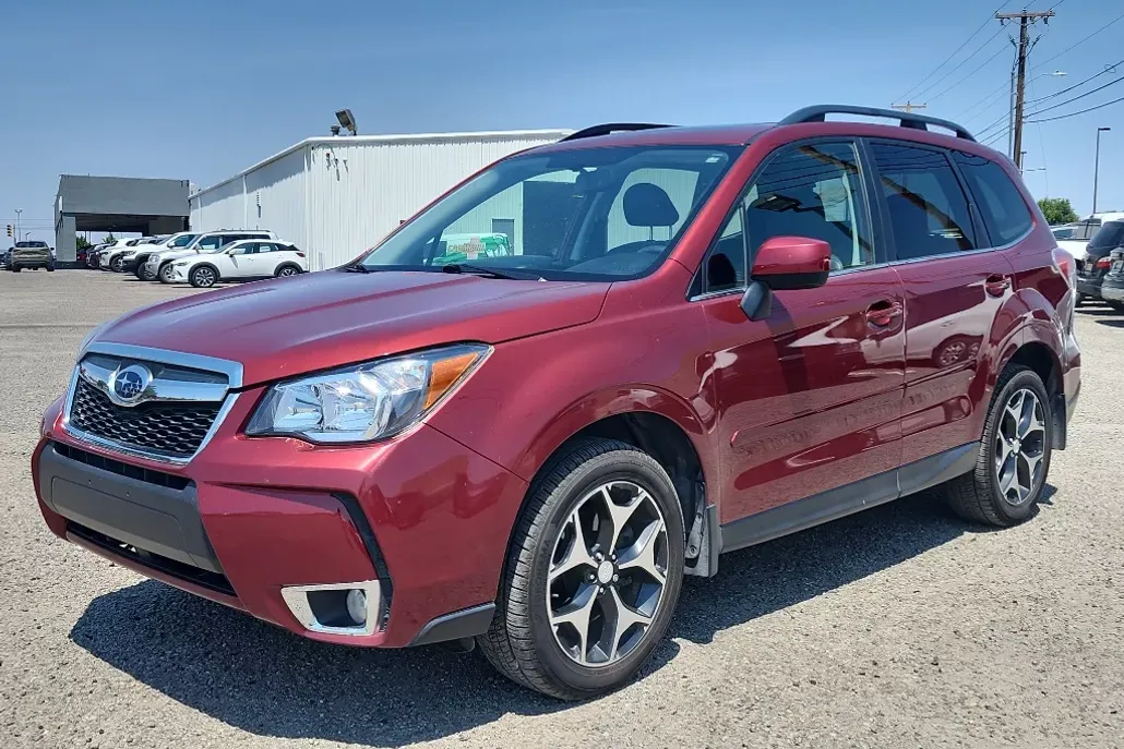 2016 Subaru Forester 2.0XT Premium photo 1