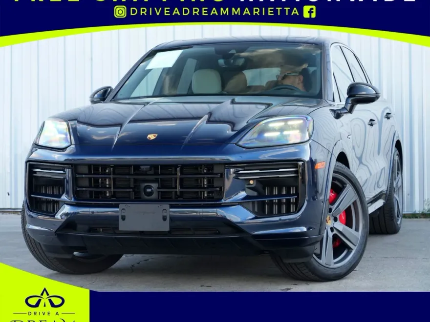 2024 Porsche Cayenne Turbo E-Hybrid photo 1