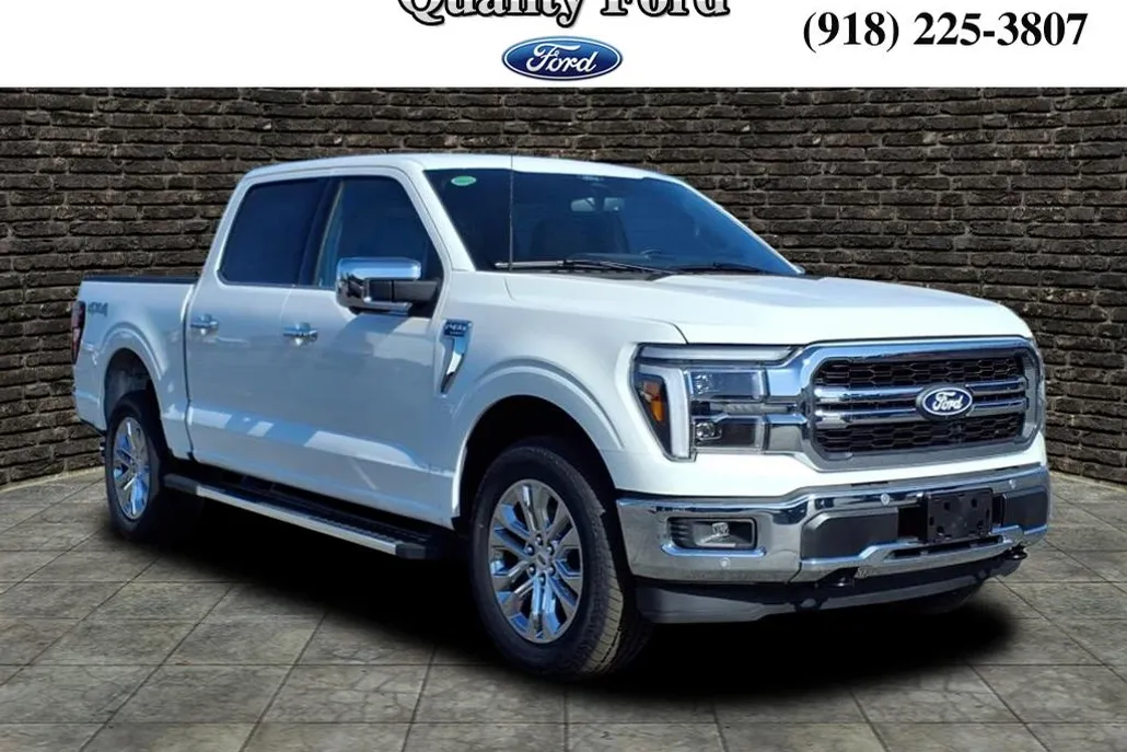 2025 Ford F-150 Lariat photo 1
