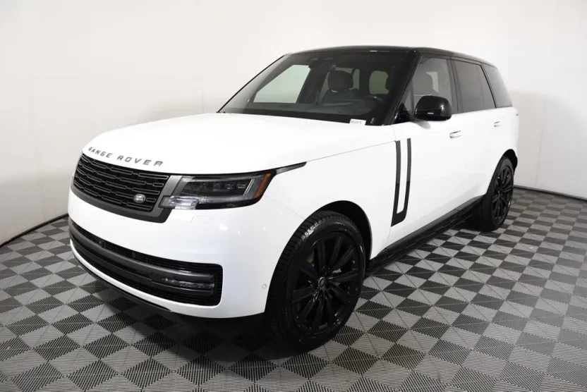 2025 Land Rover Range Rover SE photo 1