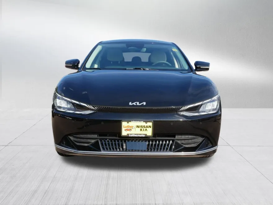 2022 Kia EV6 Wind photo 1