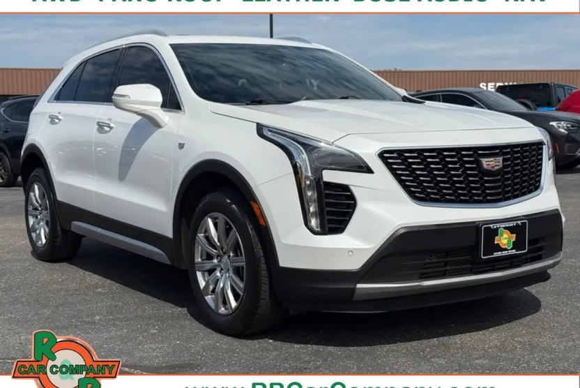 2021 Cadillac XT4 Premium Luxury photo 1