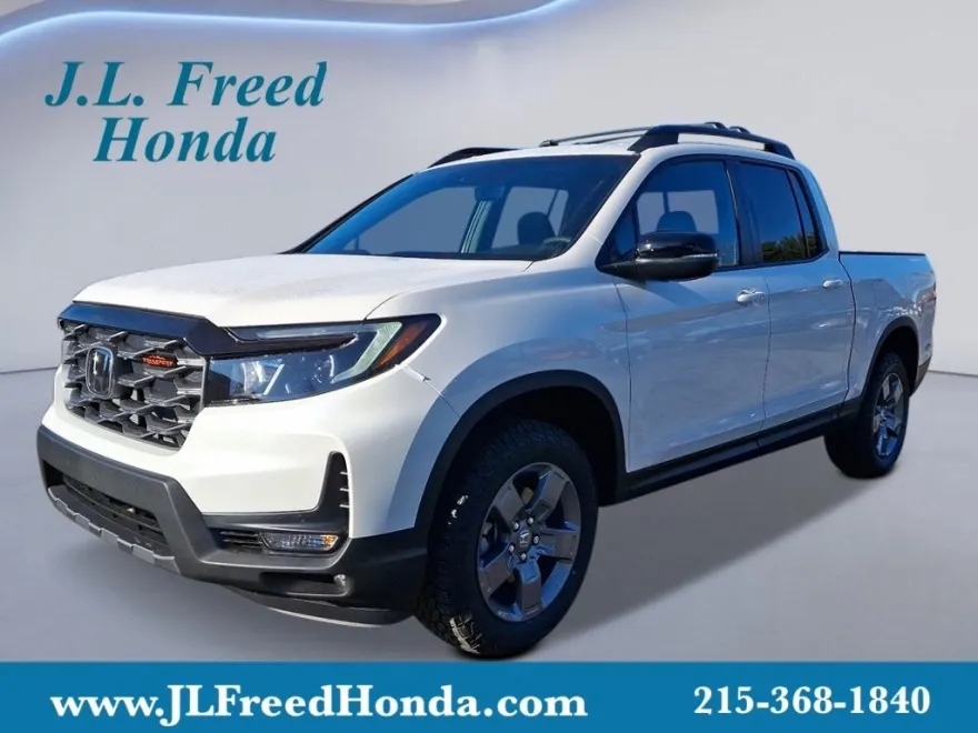 2025 Honda Ridgeline TrailSport photo 1