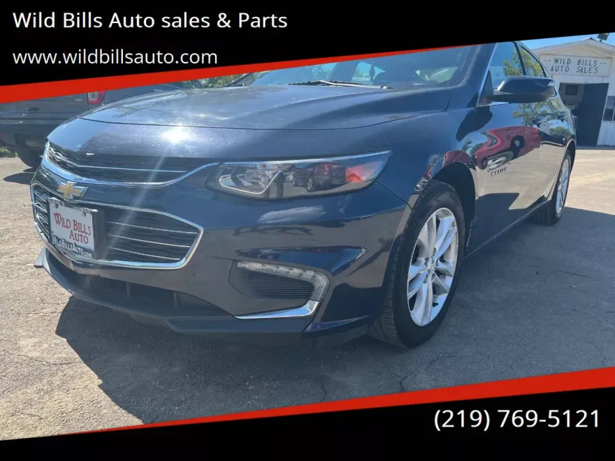 2016 Chevrolet Malibu 1LT photo 1
