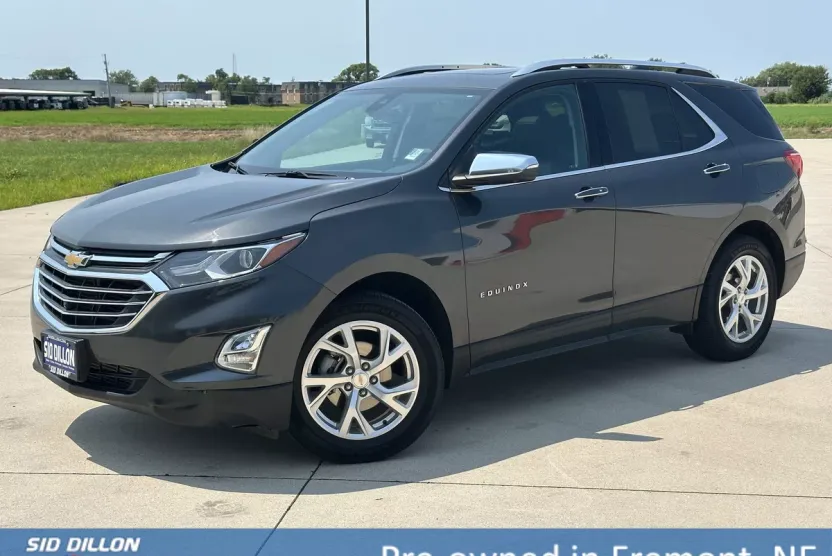2021 Chevrolet Equinox Premier photo 1