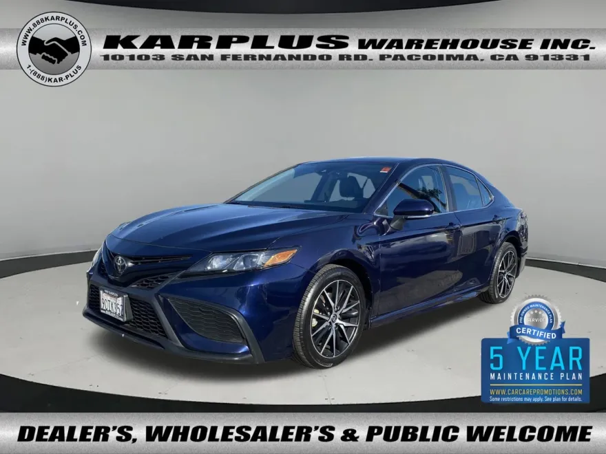 2022 Toyota Camry SE photo 1