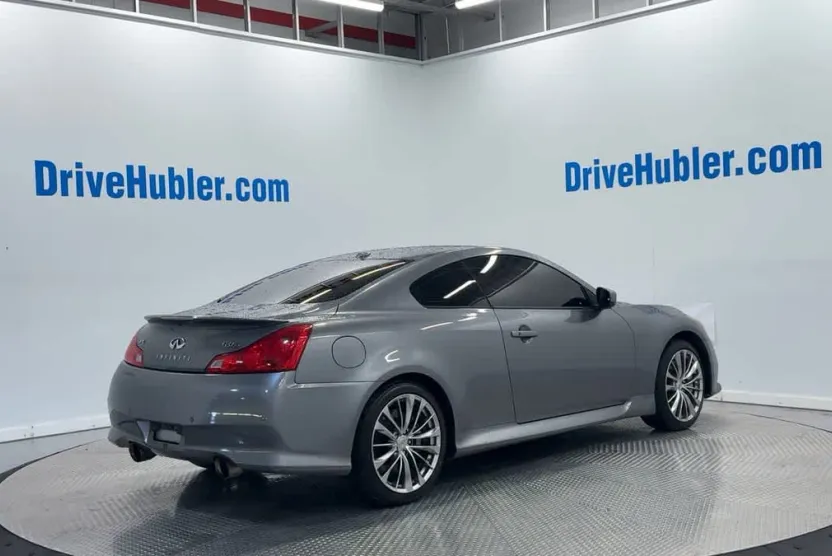 2011 Infiniti G37 Sport Coupe photo 1