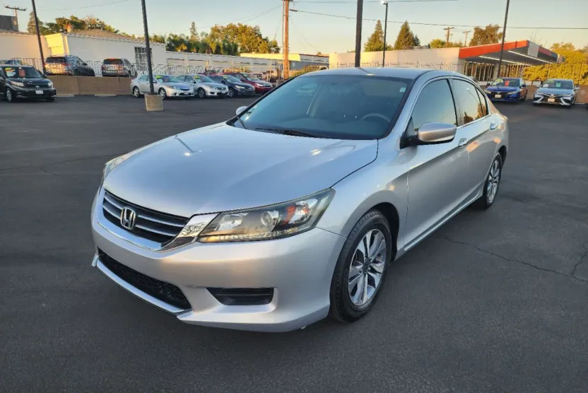 2013 Honda Accord LX photo 1
