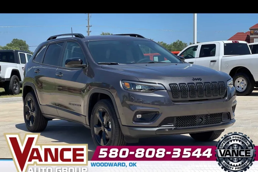 2023 Jeep Cherokee Altitude Lux photo 1