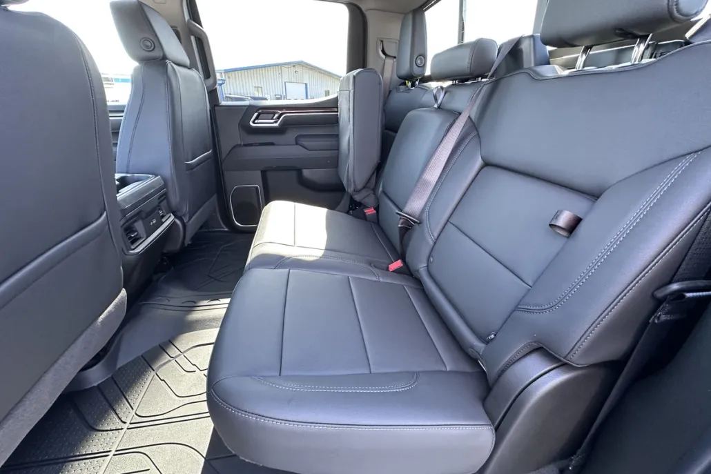 2025 Chevrolet Silverado 1500 RST photo 1