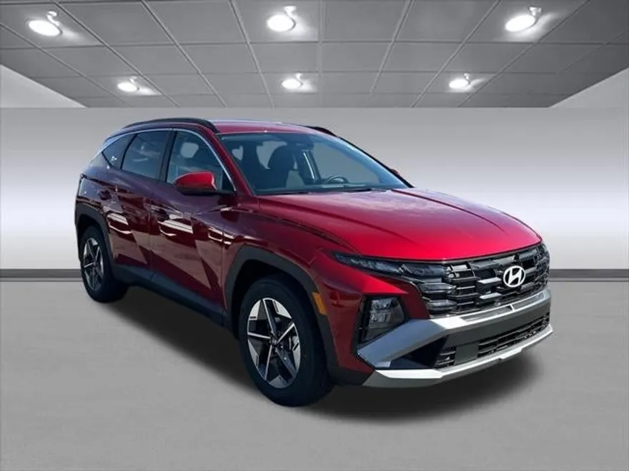 2025 Hyundai Tucson SEL photo 1